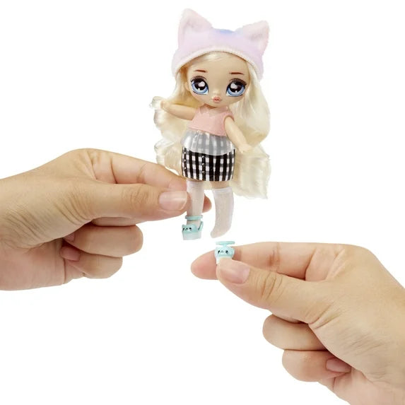 Na Na Na Surprise Minis Série 2 - Boneca Fashion de 4" - Embalagem mistério com confettis surpresa